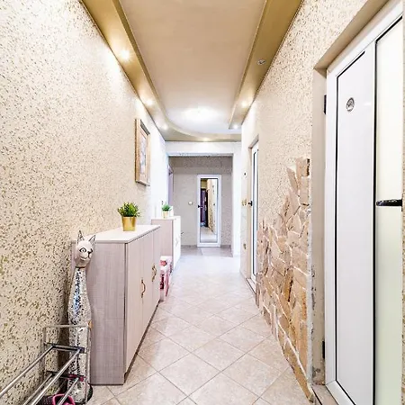 Apartment Honey 2bdrm *